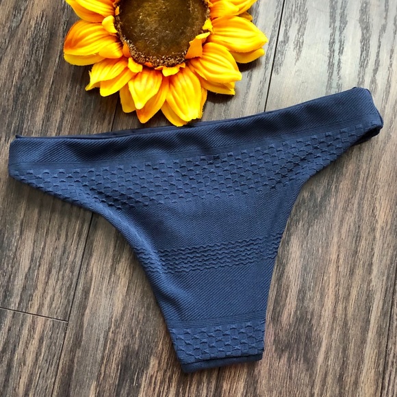 ❌SOLD❌🦋B2G1🦋TAVIK ALI Textured Ombré Blue Bottom - Picture 5 of 8